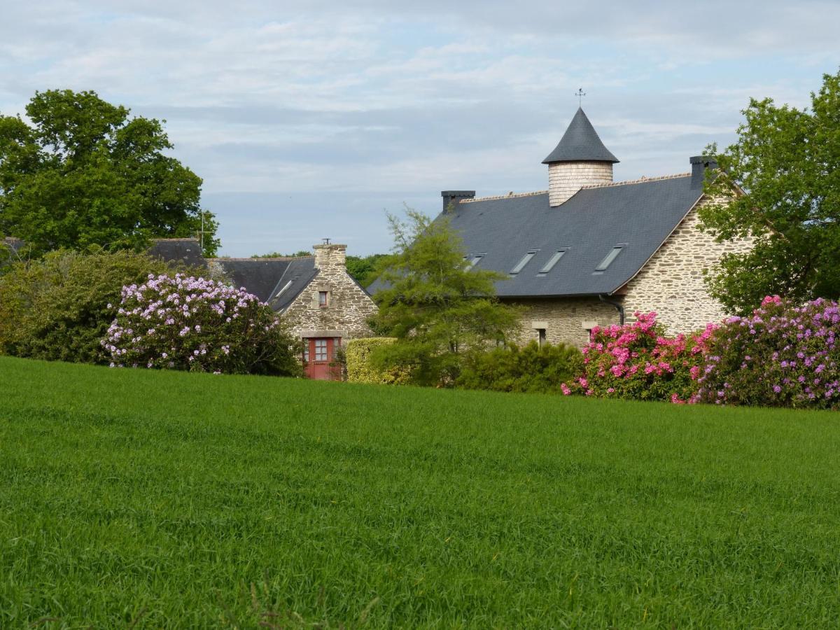 Gite De Caractere Lopérec Exterior photo