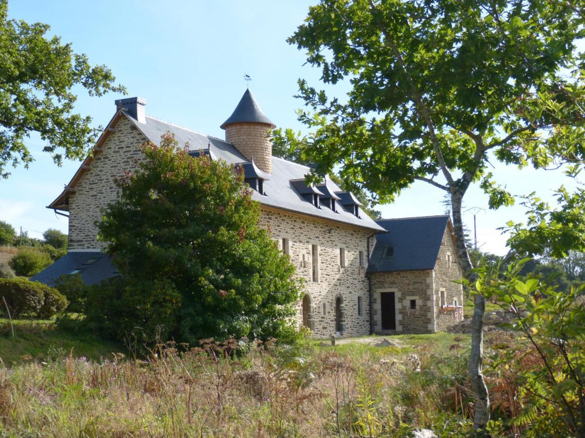 Gite De Caractere Lopérec Exterior photo